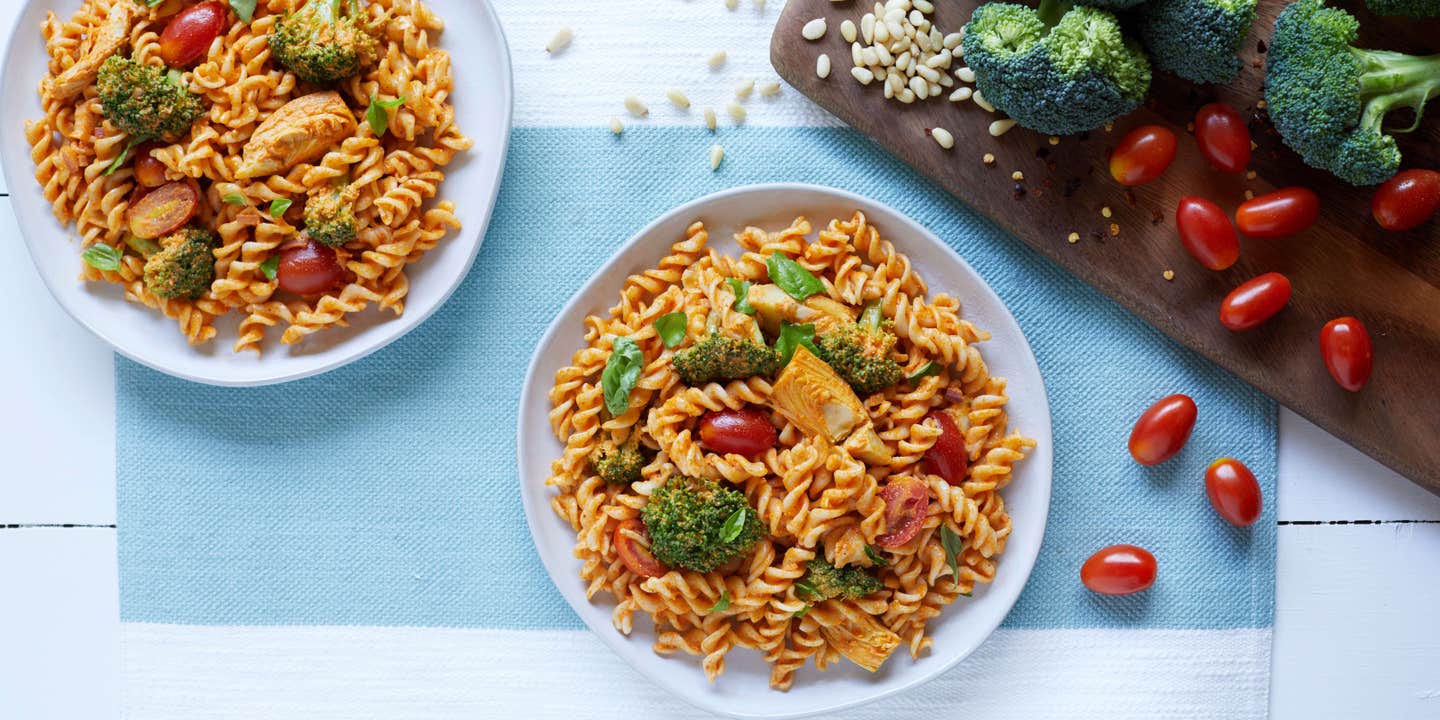 broccoli pasta salad with red pepper pesto